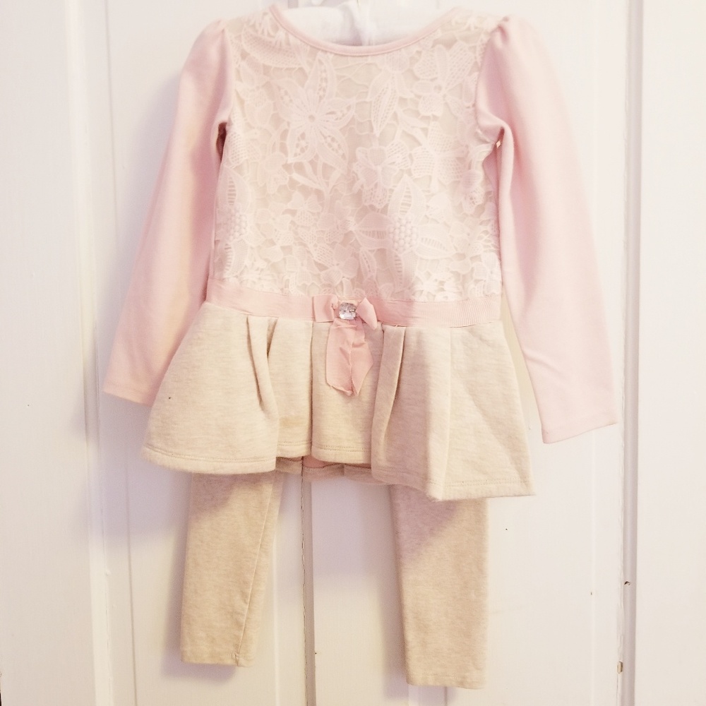 4T Max Studio Baby Pink Sweater Outfit